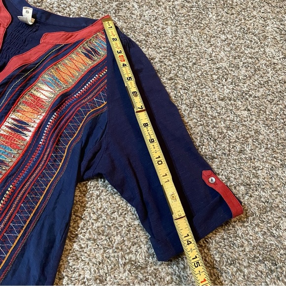 Tiny by Anthropologie Embroidered Navy Breezy Shirt Size Small - Picture 8 of 10